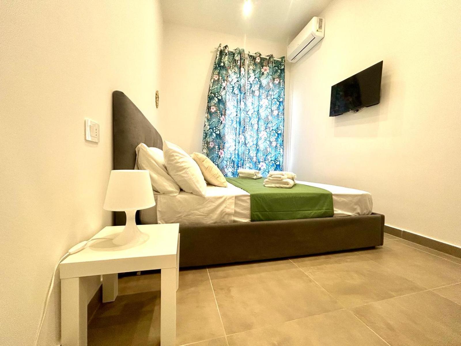 Fly Zone Naples Bed and Breakfast Exteriör bild